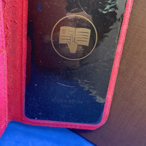 Louis Vuitton monogram iPhone case pink interior 1/5 - Picture 4 of 9